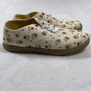 Disney Winnie The Pooh Chibi Shoes Womens Sz 11 Lace Up Sneakers Yellow